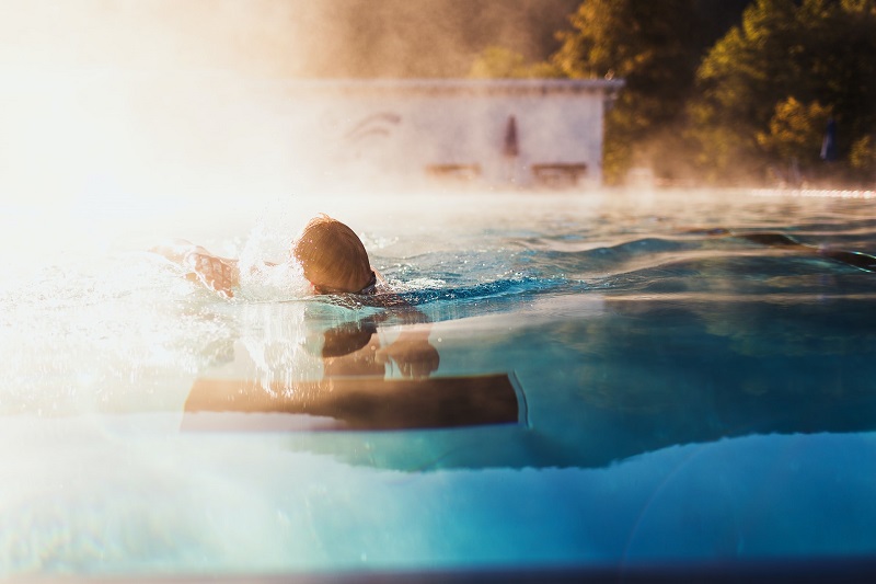 how to heat a pool