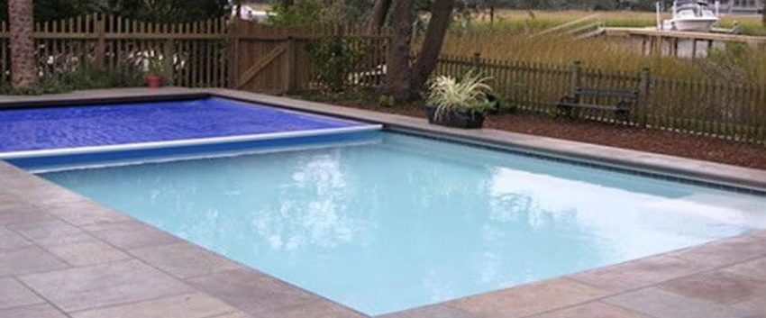 Swimming pool cover types & their uses - Pool accessories